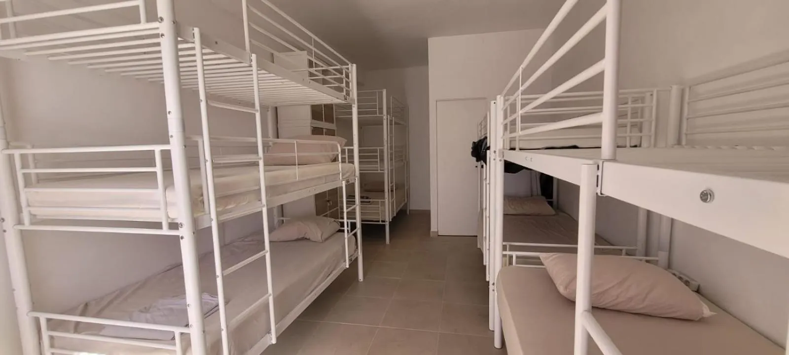 Anchor House Hostel Αλμπουφέιρα